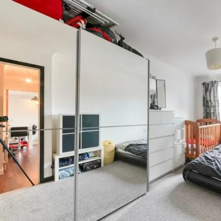 Image 5 - Edison Court, 2a Campbell Road, London, CR0 2SQ, United Kingdom - Apartment for sale