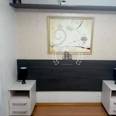 Buy this 2 bed apartment on Rua José Freitas dos Santos in Ouro Verde, Londrina - PR