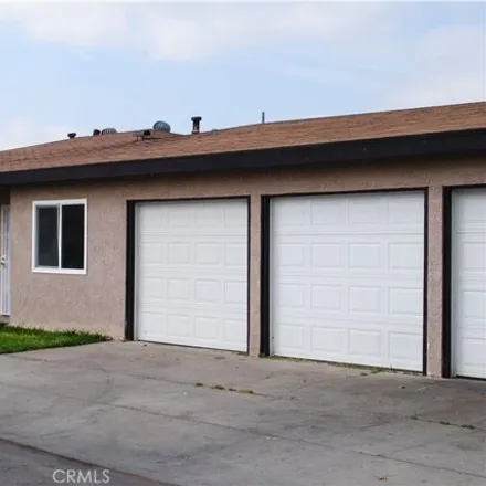Buy this 4 bed house on 2409 Hayes Avenue in Long Beach, CA 90810