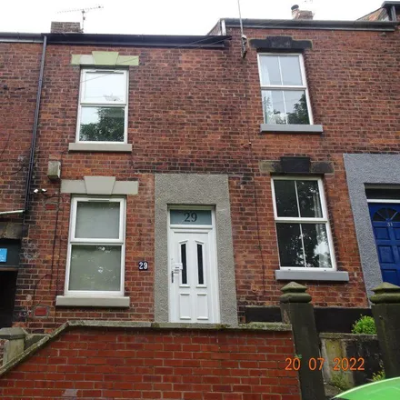 Rent this 3 bed townhouse on Sydney Road in Sheffield, S10 1GA