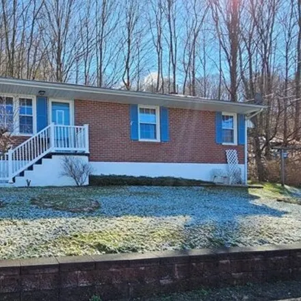 Image 1 - 201 Cityview Drive, Tazewell, VA 24651, USA - House for sale