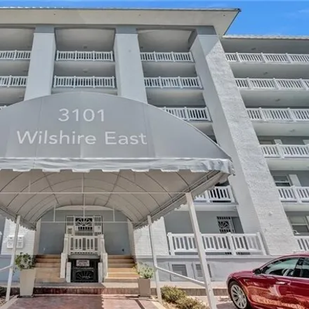 Buy this 2 bed condo on 3167 Northeast 47th Court in Fort Lauderdale, FL 33308