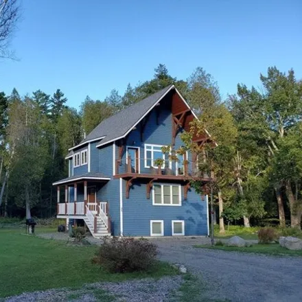 Image 3 - Fr 8, Northport, ME, USA - House for sale