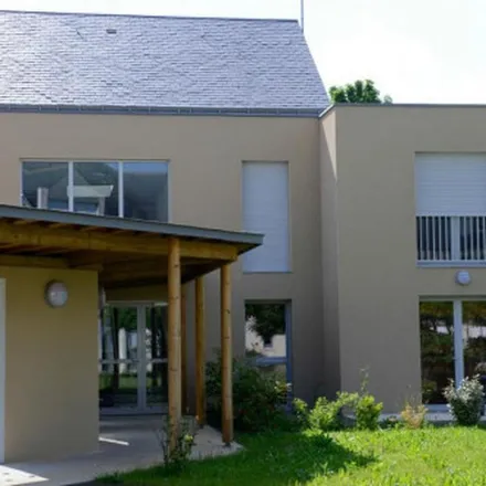 Rent this 3 bed apartment on 4 Place des Plantagenets in 49590 Fontevraud-l'Abbaye, France