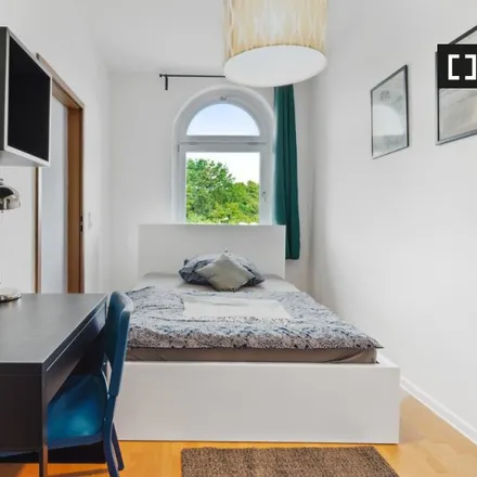 Rent this 4 bed room on Pestalozzistraße 2 in 12557 Berlin, Germany