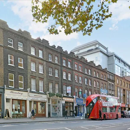 Rent this 4 bed apartment on Zaha Street Grill in Theobalds Road, London