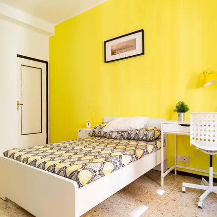 Rent this 3 bed room on Santo Spirito alla Ghisolfa in Via Melchiorre Delfico, 26