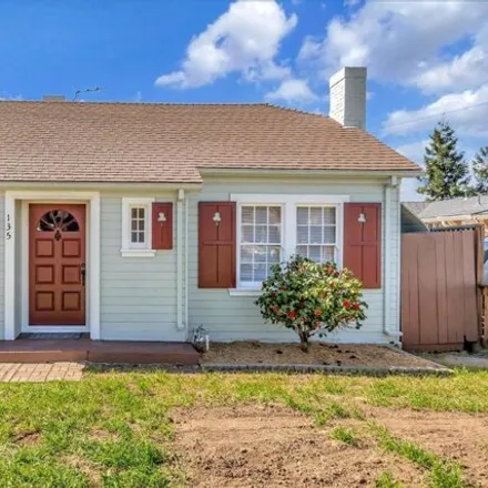 Buy this 3 bed house on 135 South Cragmont Avenue in San Jose, CA 95127