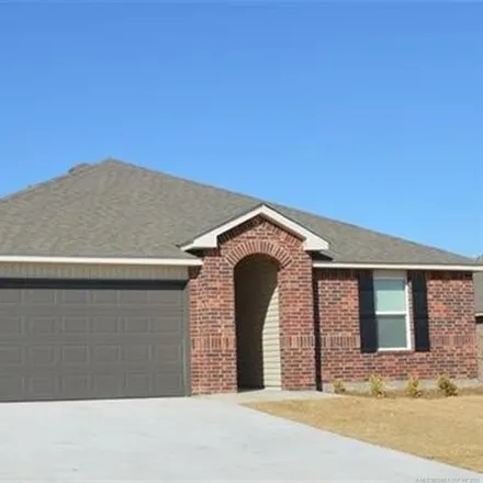Buy this 4 bed house on 2312 West 31st Street North in Tulsa, OK 74127