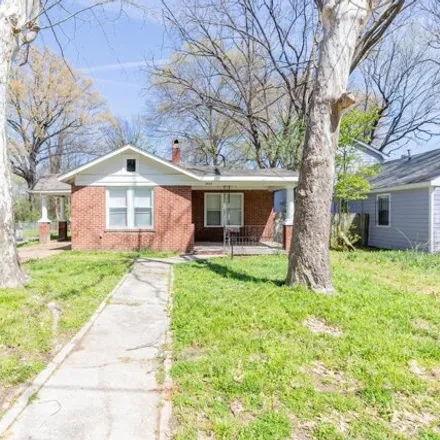 Buy this 2 bed house on Memphis Trucking Company in 3436 Carnes Avenue, Memphis