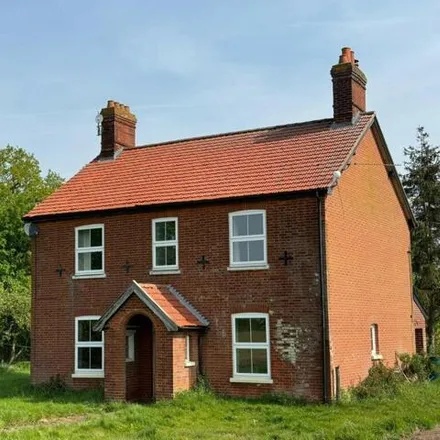 Rent this 3 bed house on London Road in Breckland District, NR17 1AX