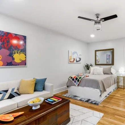Image 3 - 32 S Oxford St Apt A, Brooklyn, New York, 11217 - Townhouse for sale