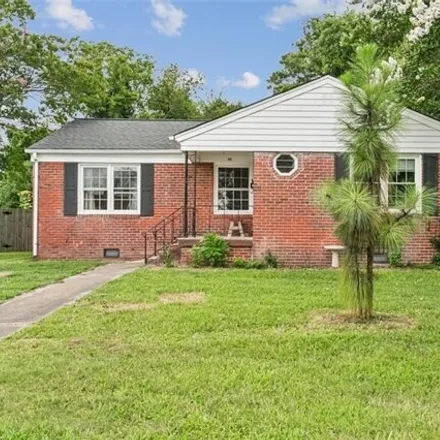 Buy this 3 bed house on 36 Saint Albans Dr in Hampton, Virginia