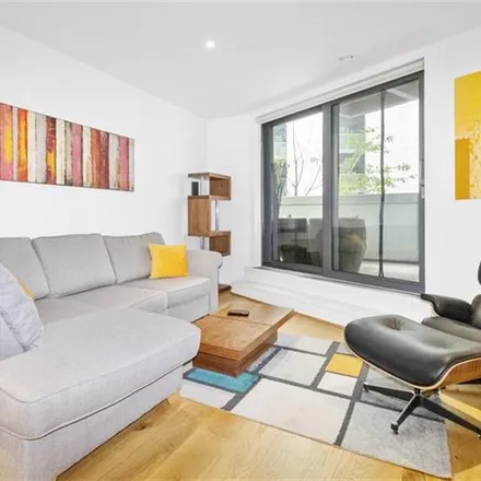 Image 3 - Galbraith Street, Cubitt Town, London, E14 3NB, United Kingdom - Apartment for rent