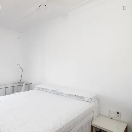 Image 1 - Carrer del Consell de Cent, 422, 08007 Barcelona, Spain - Room for rent