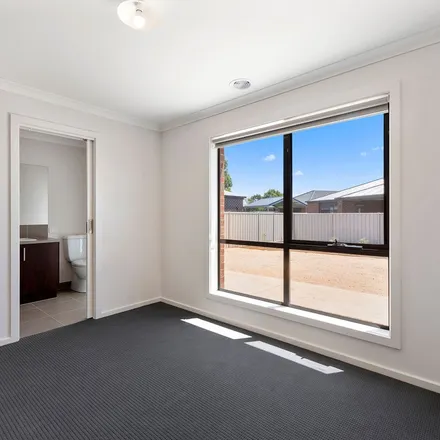 Rent this 3 bed apartment on Station Street in Epsom VIC 3551, Australia