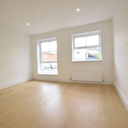 Rent this 2 bed apartment on Commercial Road in Royal Tunbridge Wells, TN1 2RS