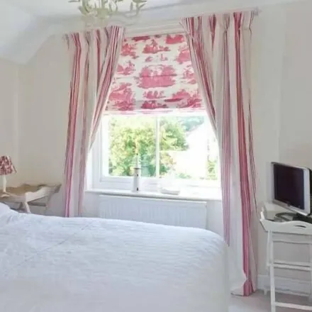 Rent this 3 bed townhouse on Porlock in TA24 8LJ, United Kingdom