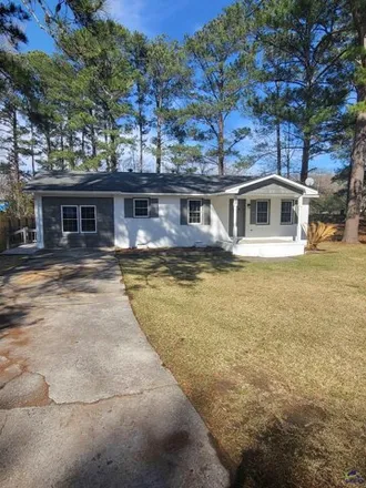 Buy this 2 bed house on 165 Edgewood Circle in Barnesville, GA 30204