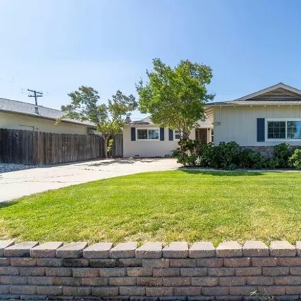 Buy this 3 bed house on 1126 Hawthorne Avenue in Modesto, CA 95350