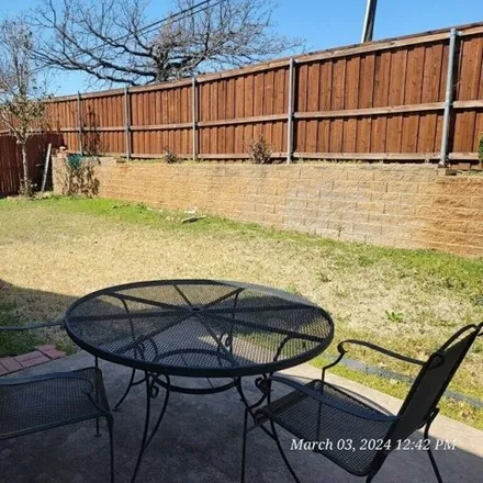 Rent this 4 bed house on 10033 Huey Trail in Fort Worth, TX 76022