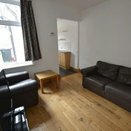Image 5 - Victoria News & Booze, Hartopp Road, Leicester, LE2 1WG, United Kingdom - Apartment for rent