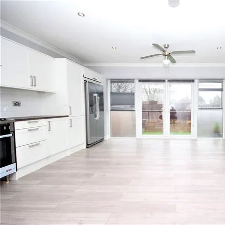 Rent this 2 bed house on Barncroft Road in Loughton, IG10 3EY