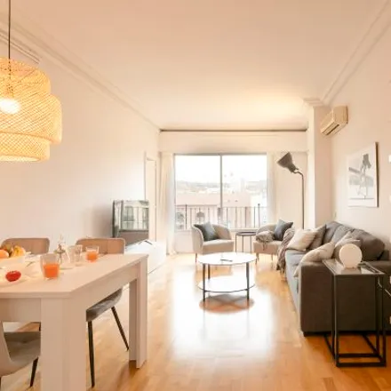 Rent this 6 bed apartment on Gran Via de les Corts Catalanes (lateral mar) in 488, 08001 Barcelona