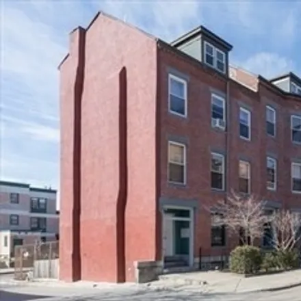 Rent this 1 bed apartment on 200 Northampton St # 3