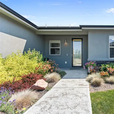 Buy this 3 bed house on 2741 East Rhyolite Court in Nampa, ID 83686