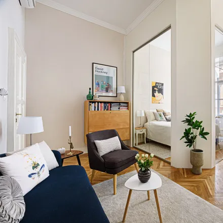 Rent this 3 bed apartment on Pázmány Péter Katolikus Egyetem in Jog- és Államtudományi Kar, Budapest