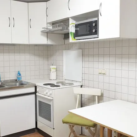 Rent this 3 bed apartment on Haustür- und Fensterstudio in Sieglarer Straße 107, 53842 Troisdorf