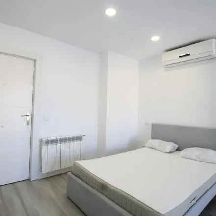 Image 3 - Madrid, Jose's, Calle de Monederos, 28026 Madrid - Apartment for rent