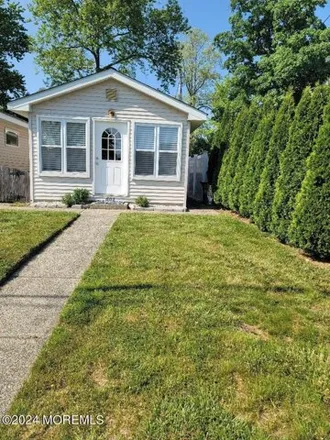 Image 1 - 608 Central Avenue, Spring Lake Heights, Monmouth County, NJ 07762, USA - House for rent