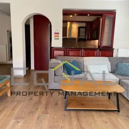 Rent this 3 bed apartment on Παϊσίου Αγιορείτου in 151 26 Marousi, Greece