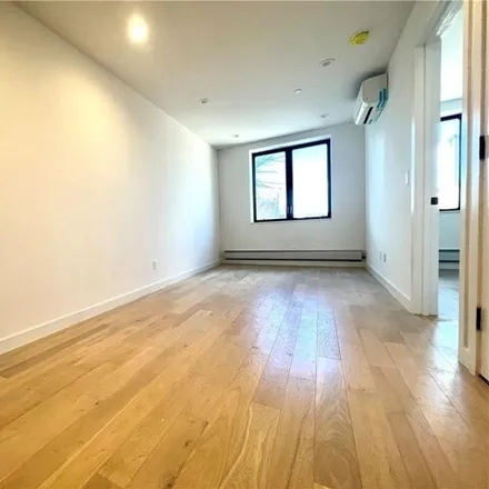 Image 2 - 800 5th Avenue, New York, NY 11232, USA - Condo for sale