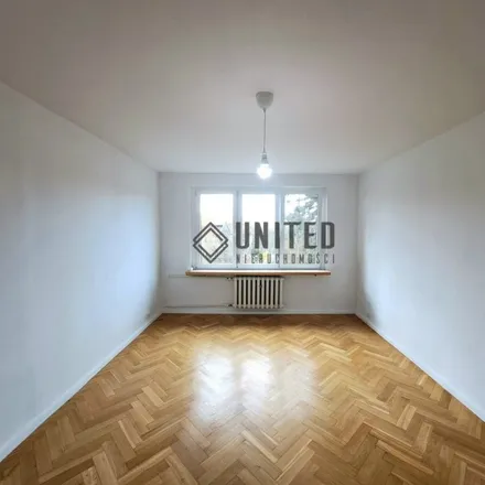 Buy this 2 bed apartment on Centrum Handlowe Borek in Aleja Generała Józefa Hallera 52, 53-324 Wrocław