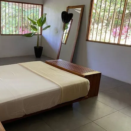Rent this 3 bed house on Costa Rica