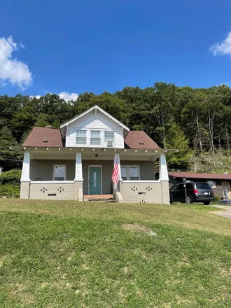 Buy this 3 bed house on 101 Cardinal Street in Lake Park, Richlands