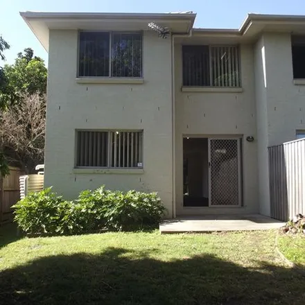 Rent this 3 bed apartment on Cosgrove Avenue in Flinders NSW 2529, Australia