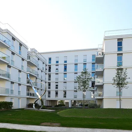 Image 2 - Bât M, Rue Jean-Baptiste Charcot, 91300 Massy, France - Apartment for rent