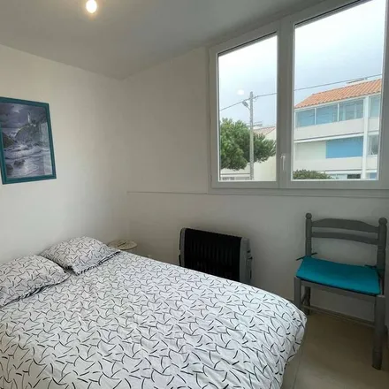 Rent this 2 bed apartment on 85270 Saint-Hilaire-de-Riez