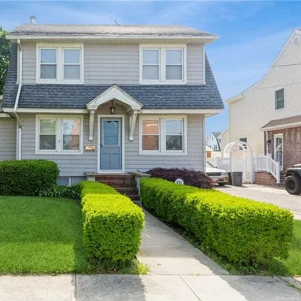 Buy this 3 bed house on 308 Washington Ave in Bellmore, New York