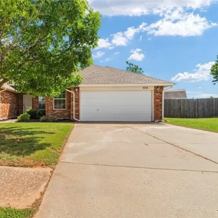 Buy this 3 bed house on 723 E Forest Court Ln in Mustang, Oklahoma