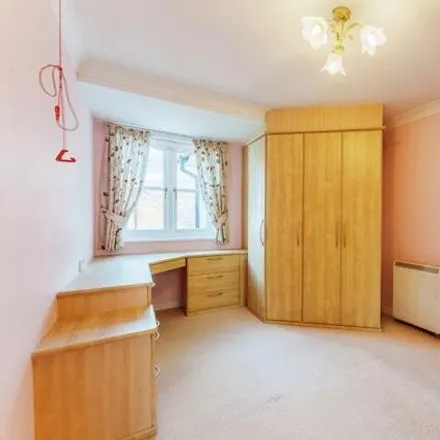 Image 5 - Salter Court, St Mary's Fields, Colchester, CO3 3AF, United Kingdom - Apartment for sale