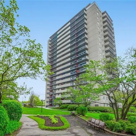 Image 2 - 158 C McArthur Avenue, Ottawa, ON K1L 6P8, Canada - Apartment for rent