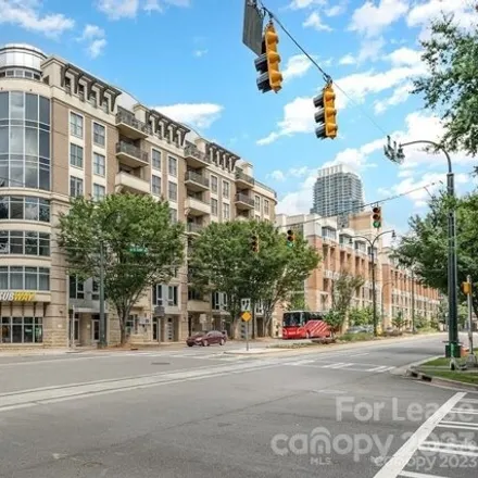 Image 1 - Gateway Plaza, West Trade Street, Charlotte, NC 28216, USA - Condo for rent