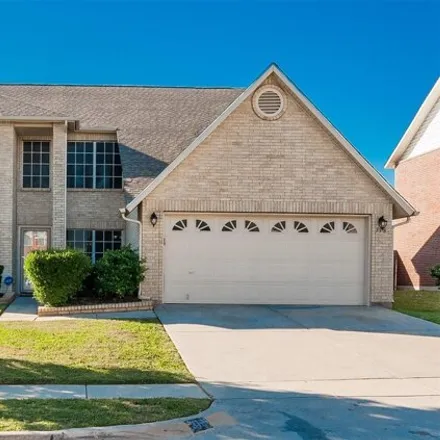 Rent this 4 bed house on 360 Kissimmee Drive in Arlington, TX 76002