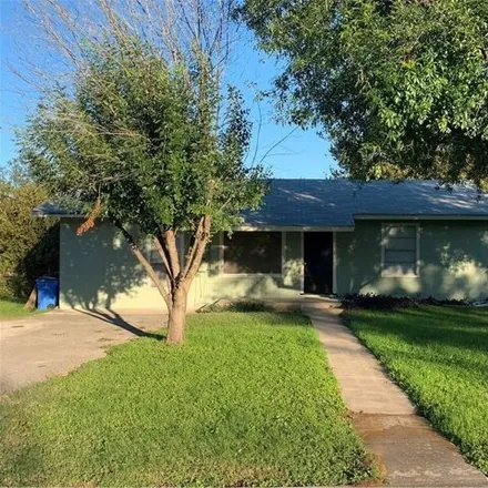 Rent this 2 bed house on 615 Melrose Street in Seguin, TX 78155