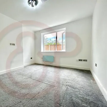 Image 5 - unnamed road, London, W3 0PL, United Kingdom - Apartment for rent